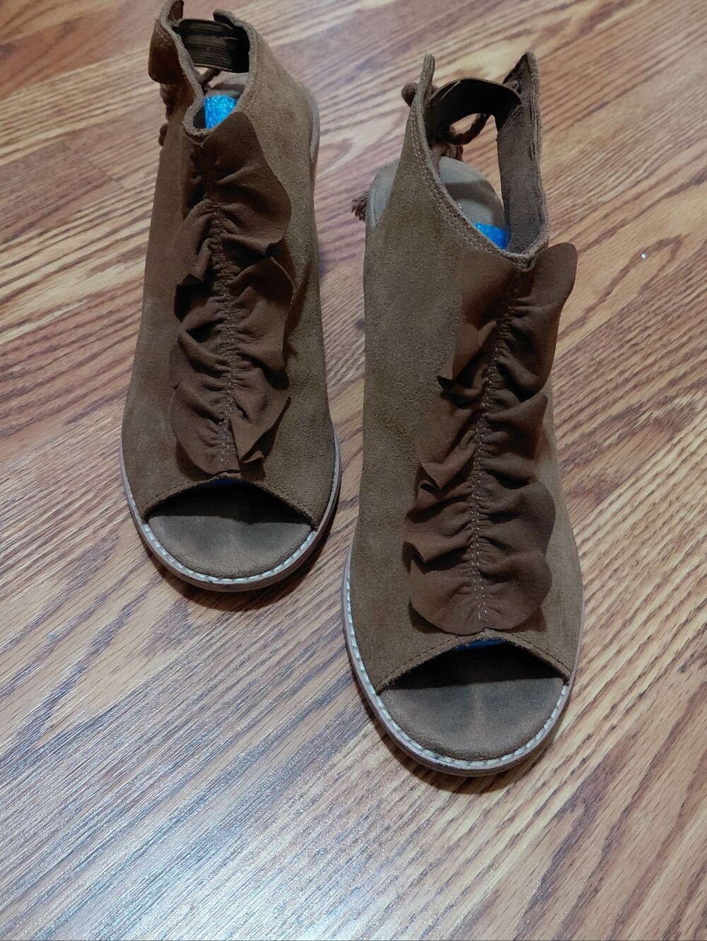Toms Chucky Block Heel Shoes Women Sz 9 Brown Suede Open Toe Sandal Bootie